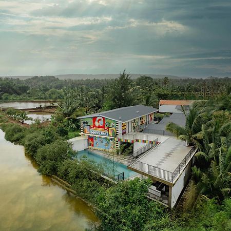 Downtown Arambol - The River Side Hostel Extérieur photo