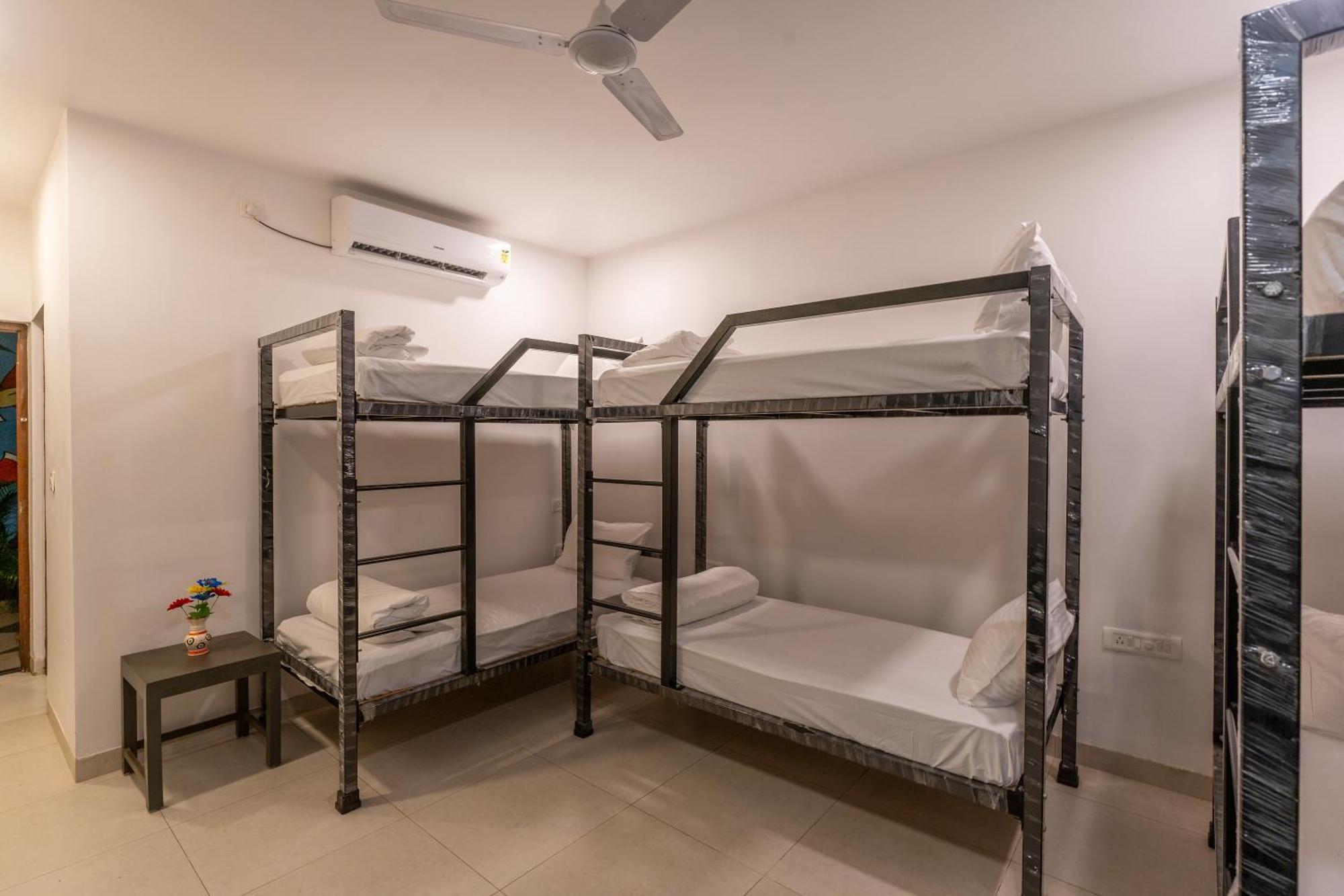 Downtown Arambol - The River Side Hostel Extérieur photo