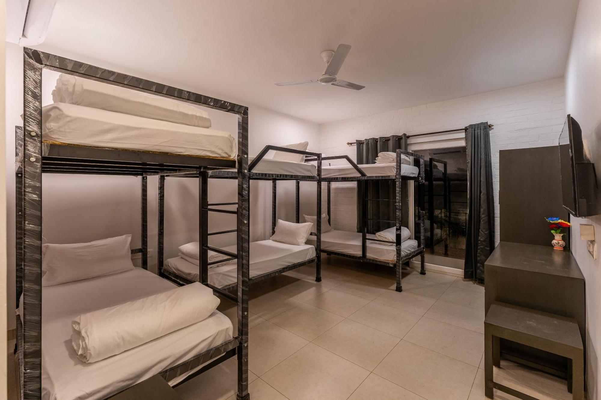 Downtown Arambol - The River Side Hostel Extérieur photo